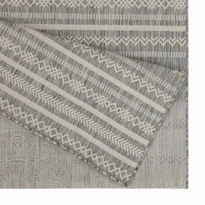 5'3" X 7'3" Indoor/Outdoor Area Rug, Rectangle 5'3" x 7'3"