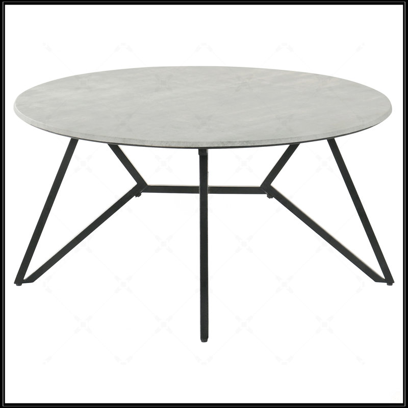 Table basse en ciment et bronze industriel
