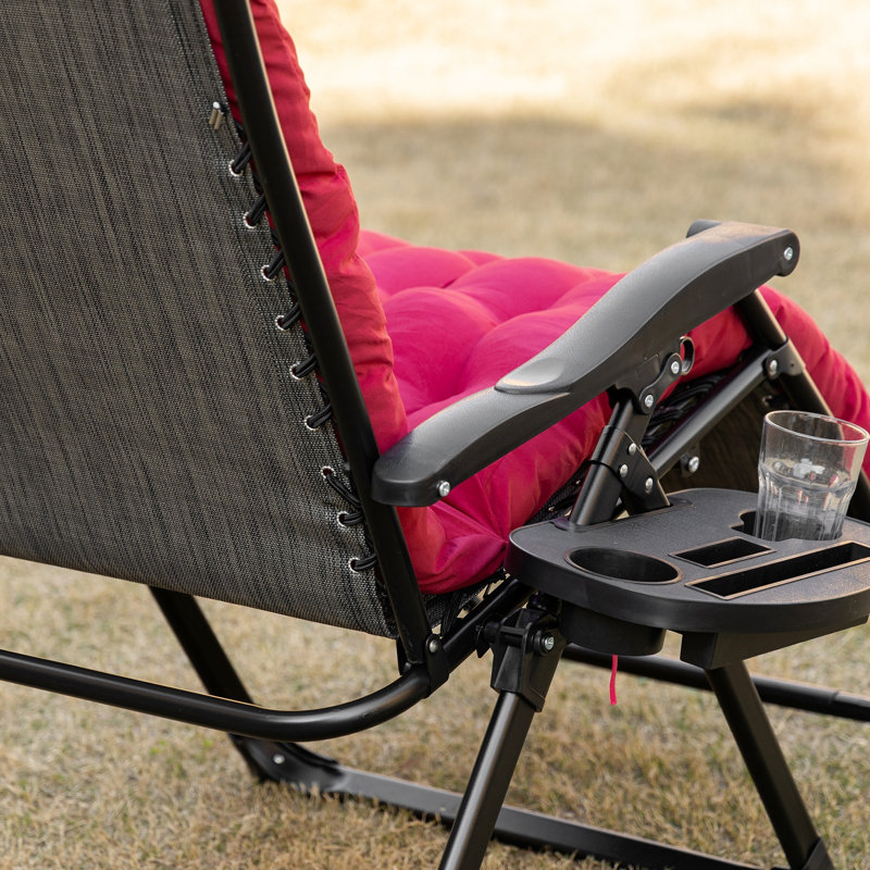 Fauteuil inclinable pliant rouge avec tablette rembourrée et table d'appoint, position zéro gravité, capacité de 120 kg, pour une utilisation intérieure et extérieure.