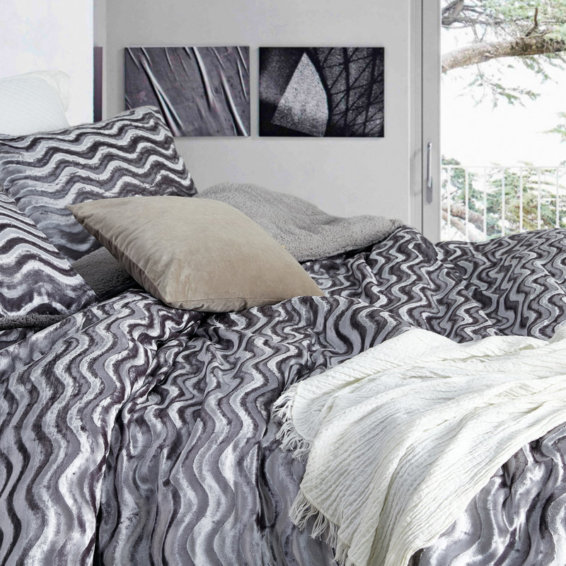 Intoxicated Velvet Coma Inducer Oversized Comforter Set, Extra-long Twin Comforter + 1 Sham
