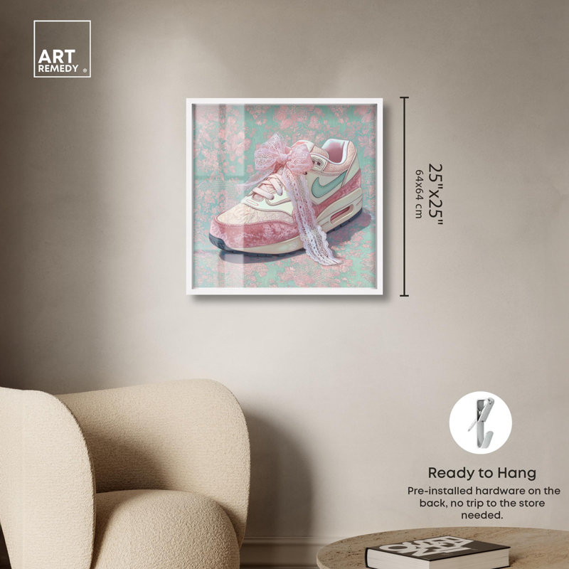 Velvet and Lace Sneaker Fashion Art Shadowbox Print par Art Remedy, H 25 po x l 25 po, Blanc