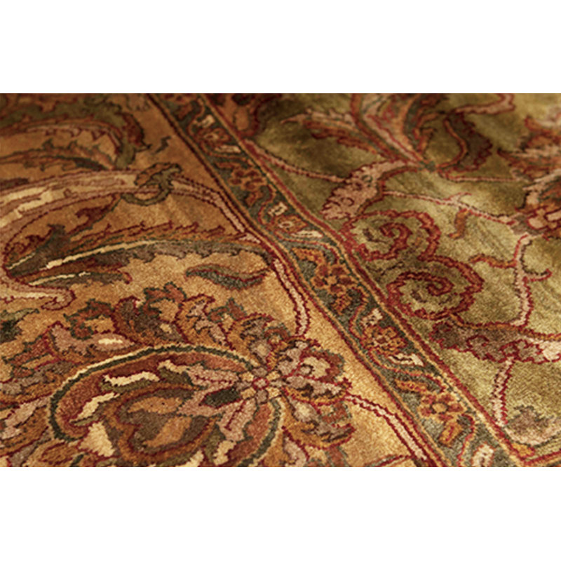 Tapis vert et beige noué à la main de haute qualité