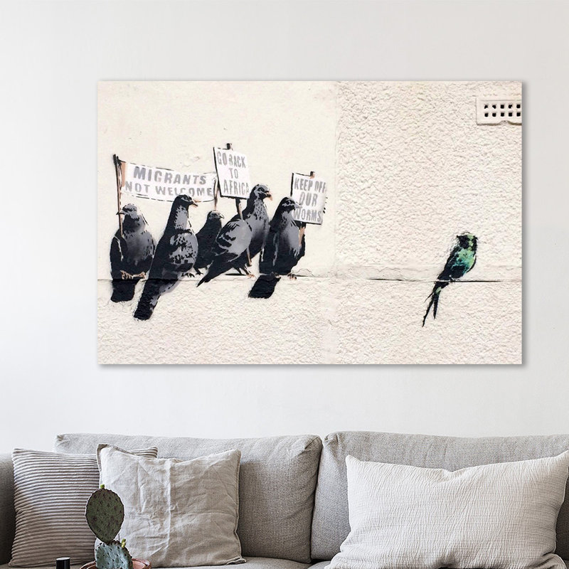 «L'immobilier» par Banksy, impression sur toile tendue, H 12 po x l 18 po x P 1,5 po