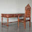 Ensemble de bureau et de chaises de style sud-est asiatique