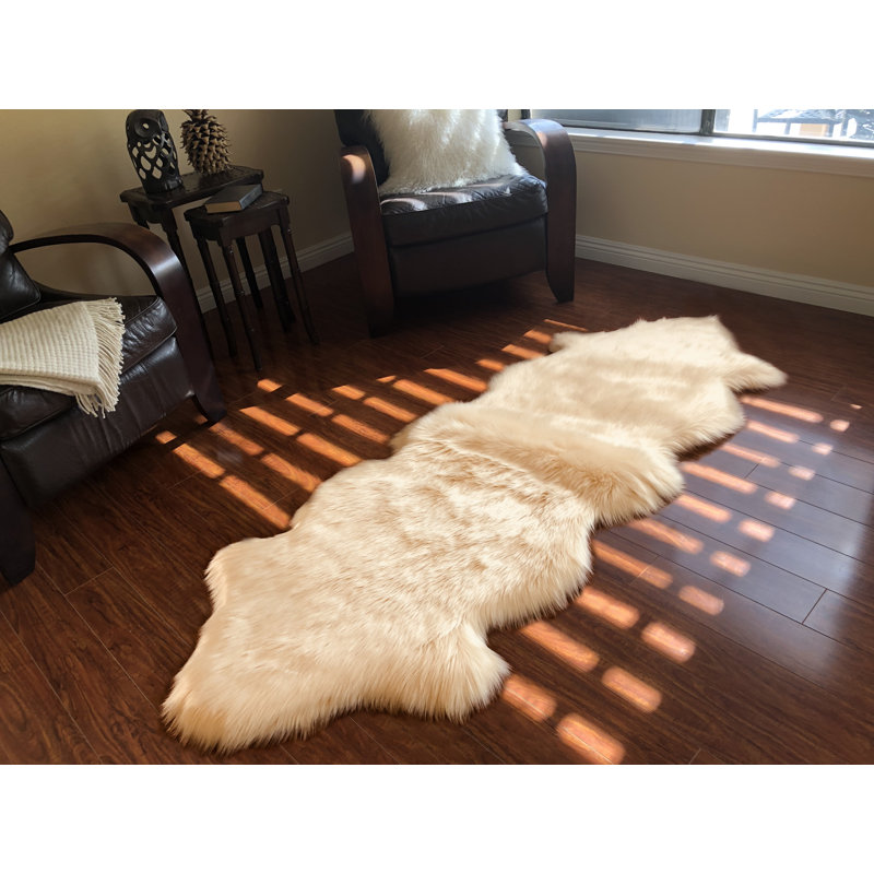 Wick, Somerset Performance Sheepskin Indoor Rug, Novelty 2' x 5'7"