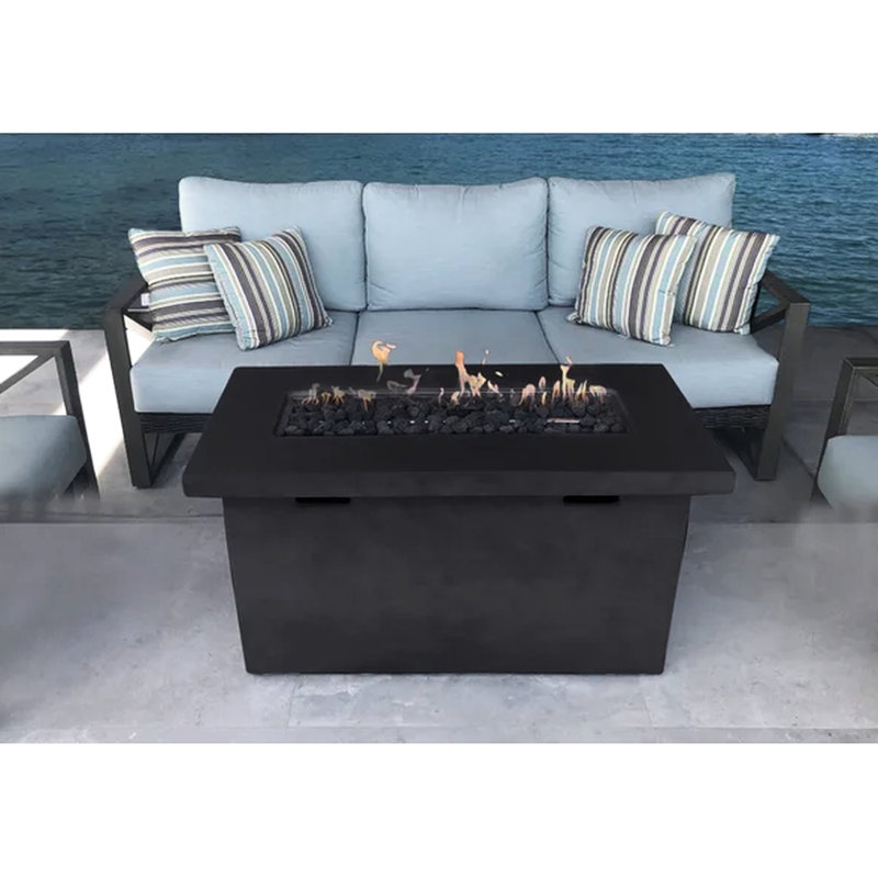 Table de foyer d'extérieur l 42 po en béton - H 25 po, style moderne, à bouton-poussoir avec pierres de lave incluses H x pour les espaces rouille et intempéries, flamme réglable