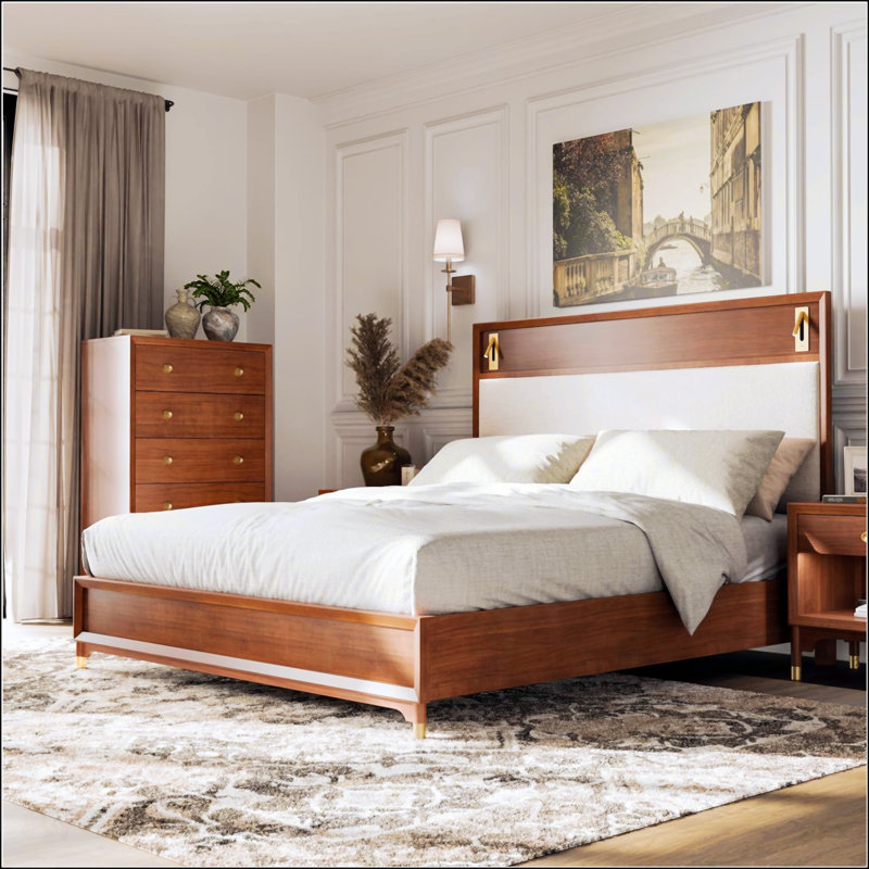 Grand lit moderne de style Mid-Century avec bois massif noyer, tête de lit tapissier et lampes de lecture à DEL pour les chambres élégantes