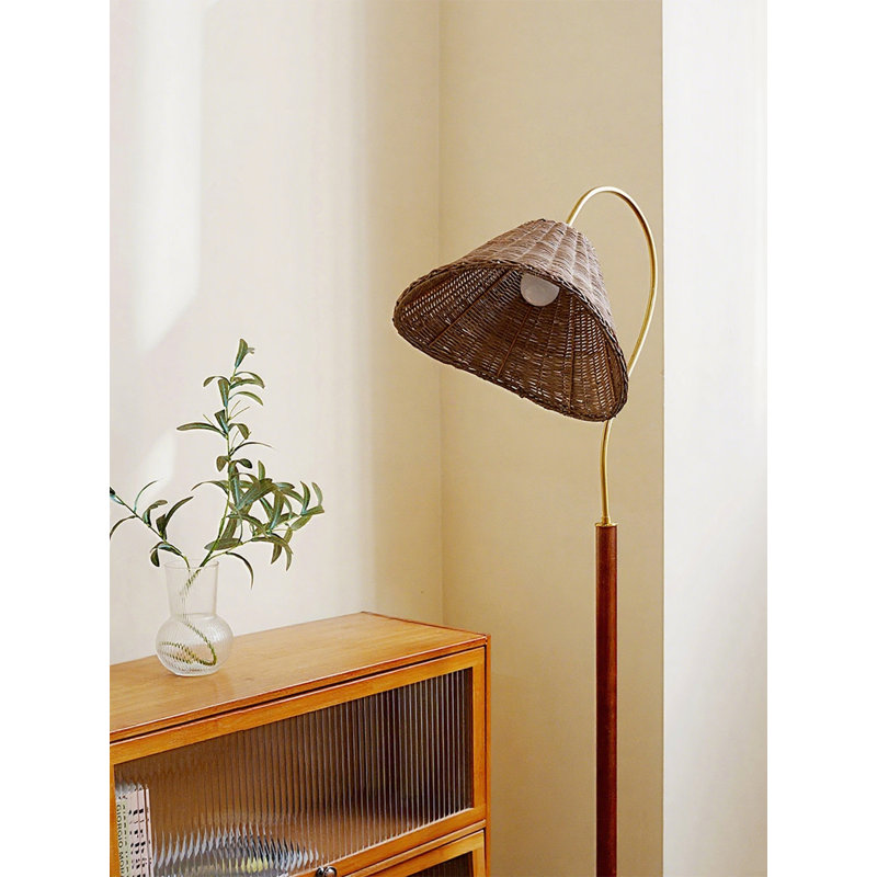 Lampe sur pied en rotin, fer forgé et bois massif de style français rétro