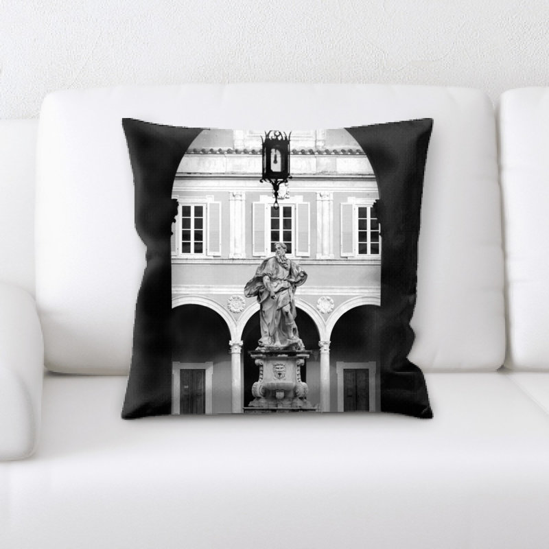 Coussin statue