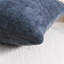 Housse de coussin en chenille flammée douce et texturée-111634246-118556554