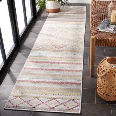 Aidelyn Southwestern Ivory/Beige Gold Indoor / Outdoor Area Rug