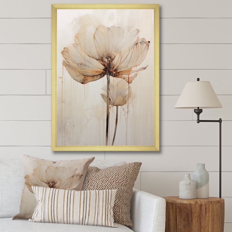 «Beige Lotus Reflections I» sur toile, Cadre photo doré simple, H 44 po x l 34 po x P 1,5 po