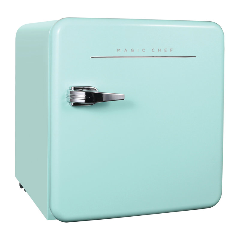 Mini réfrigérateur 1,6 pi³ de style rétro Magic Chef avec lumière DEL intérieure, Vert