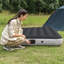 Coleman: River Gorge: grand lit pneumatique de 9,5 po - pompe à air à batterie intégrée, matelas gonflable, protection contre la perforation, conception durable, tout terrain, intérieur / extérieur