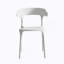 Un ensemble de 4 chaises empilées-2679251