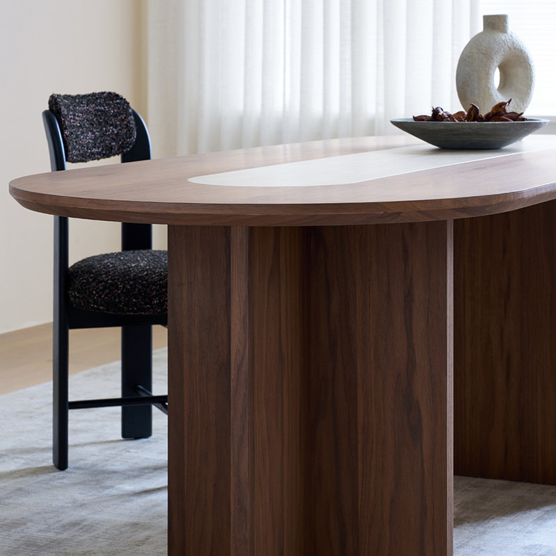 Retro Oval Dining Table., 29.92"H x 86.61"L x 35.43"W