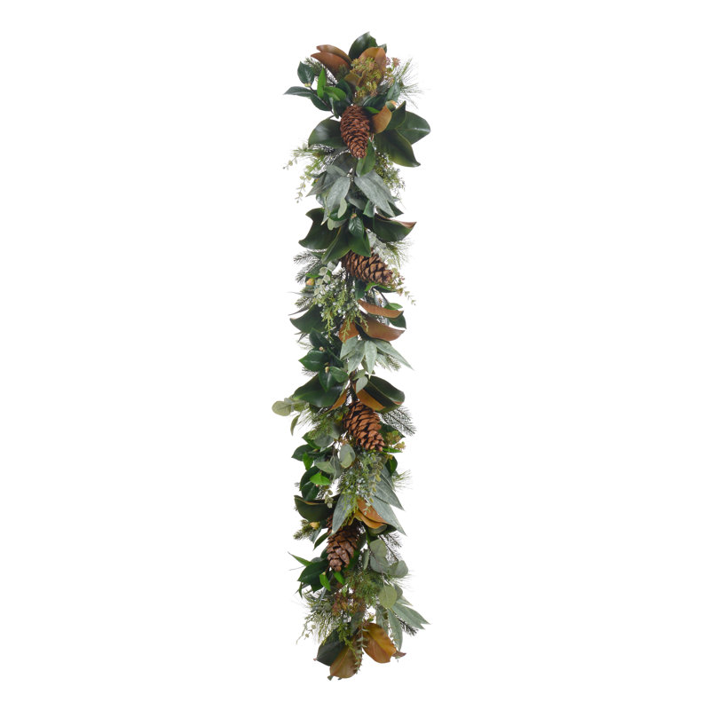 AMERICAN HOLIDAY GARLAND