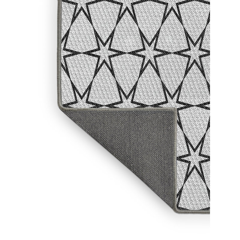Tapis noir à motifs géométriques, Rectangle 5 pi x 7 pi