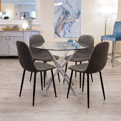 Quinnes 4 - Person Dining Set