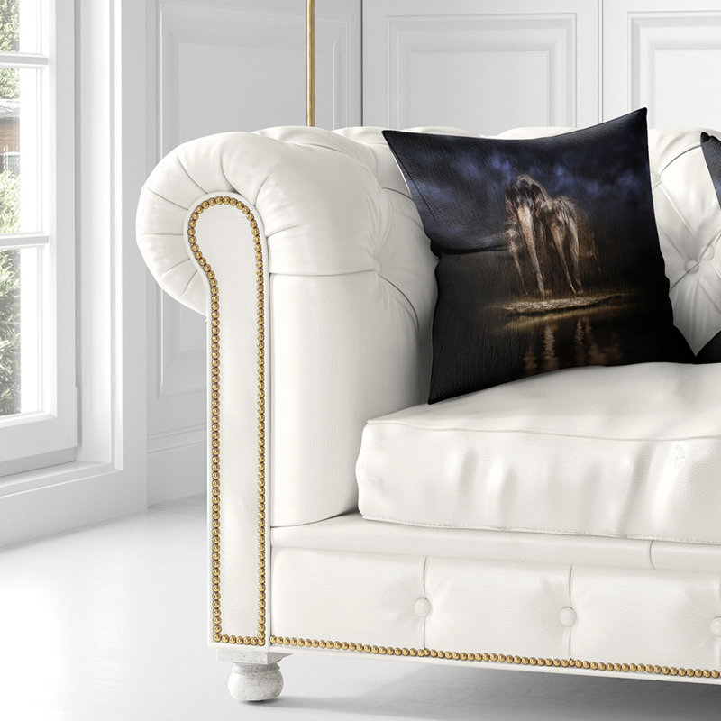 Éléphants arrosant dans la rivière - Coussin imprimé animal, 16 po x 1 po, Coussin décoratif