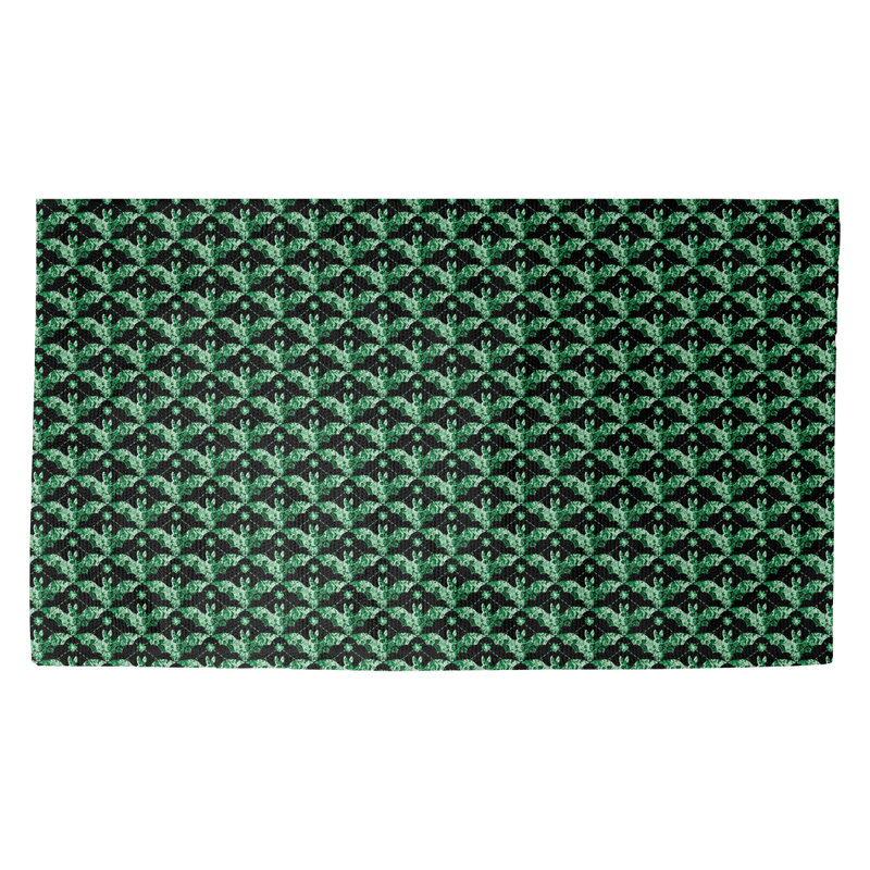 Tapis vert/noir pour la salle de roussettes Avicia, Rectangle 2 pi 2 po x 3 pi 4 po