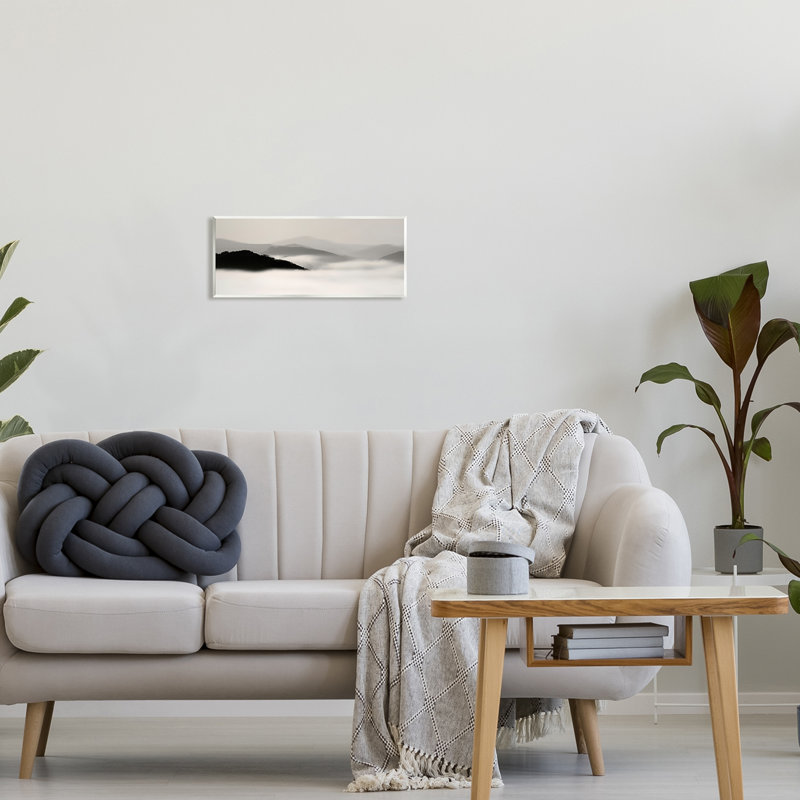 «Rolling Fog Cloudy Mountains» par Nicholas Bell - photographie, H 7 po x l 17 po x P 0,5 po, Unframed