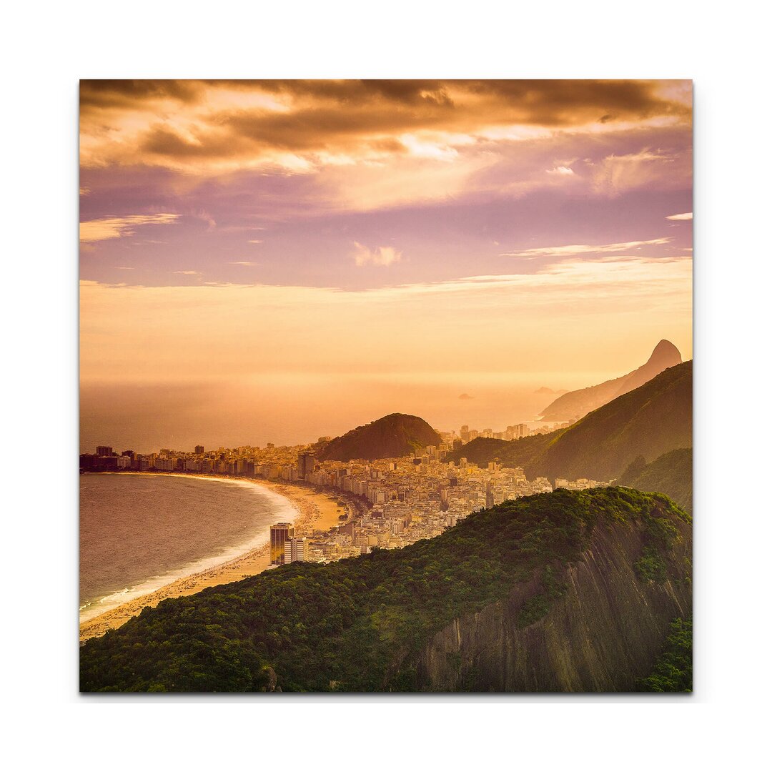 Leinwandbild Copacabana Beach bei Dämmerung – Brasilien