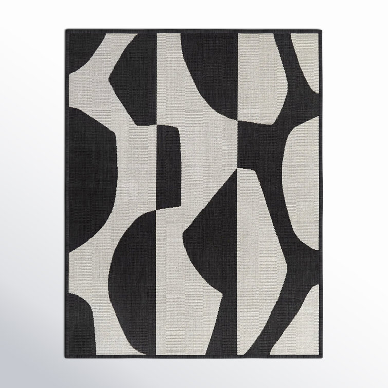 Emmie Abstract Machine Woven Polypropylene Indoor / Outdoor Use Area Rug in Black/White