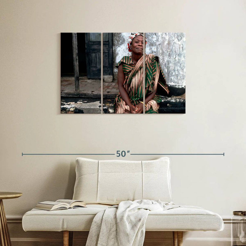 Portrait de femme Leisha Village, H 24 po x l 38 po