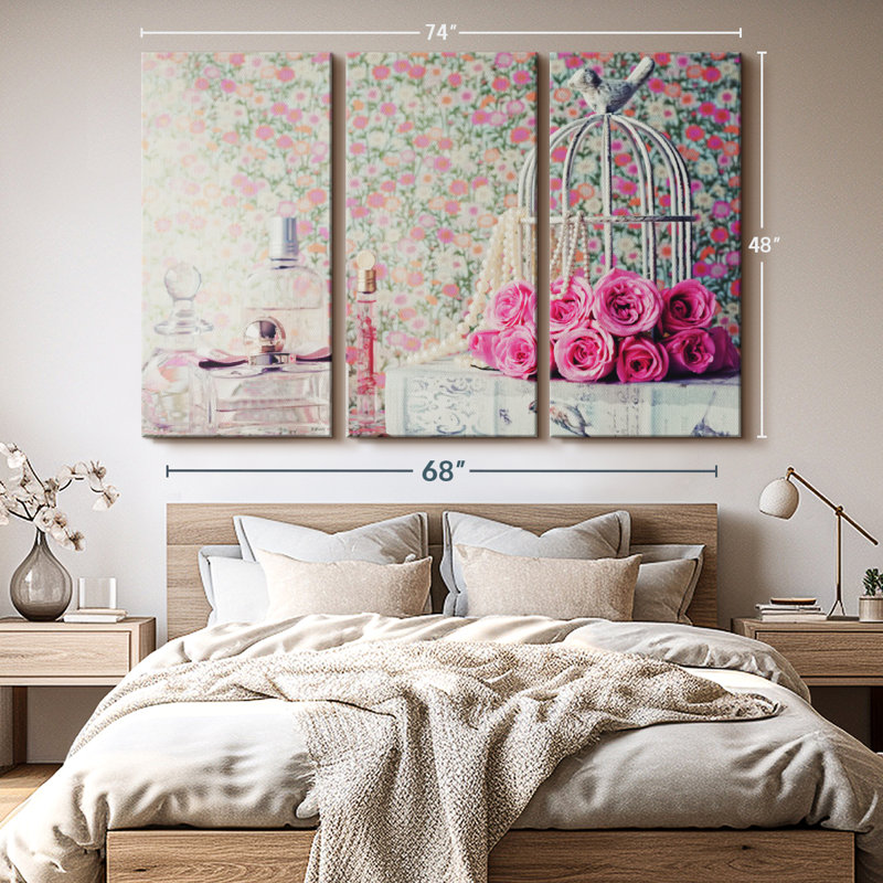 «Rose Birdcage» sur toile, H 48 po x l 74 po x P 1,25 po