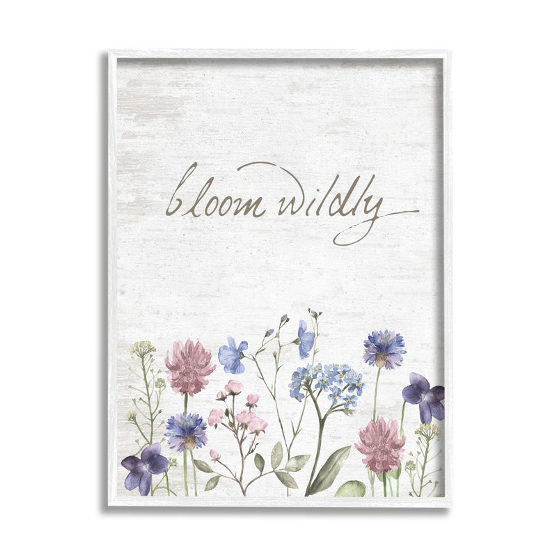 Bloom, fleurs sauvages, fleurs et motifs rustiques, H 14 po x l 11 po x P 1,5 po, Giclée encadrée blanc bord de mer