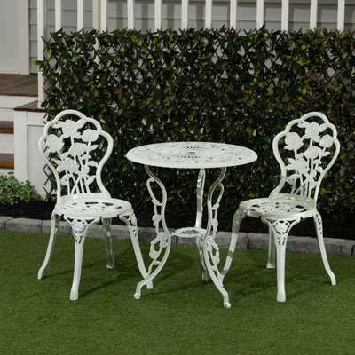 Louise Traditional 3 Piece Bistro Set