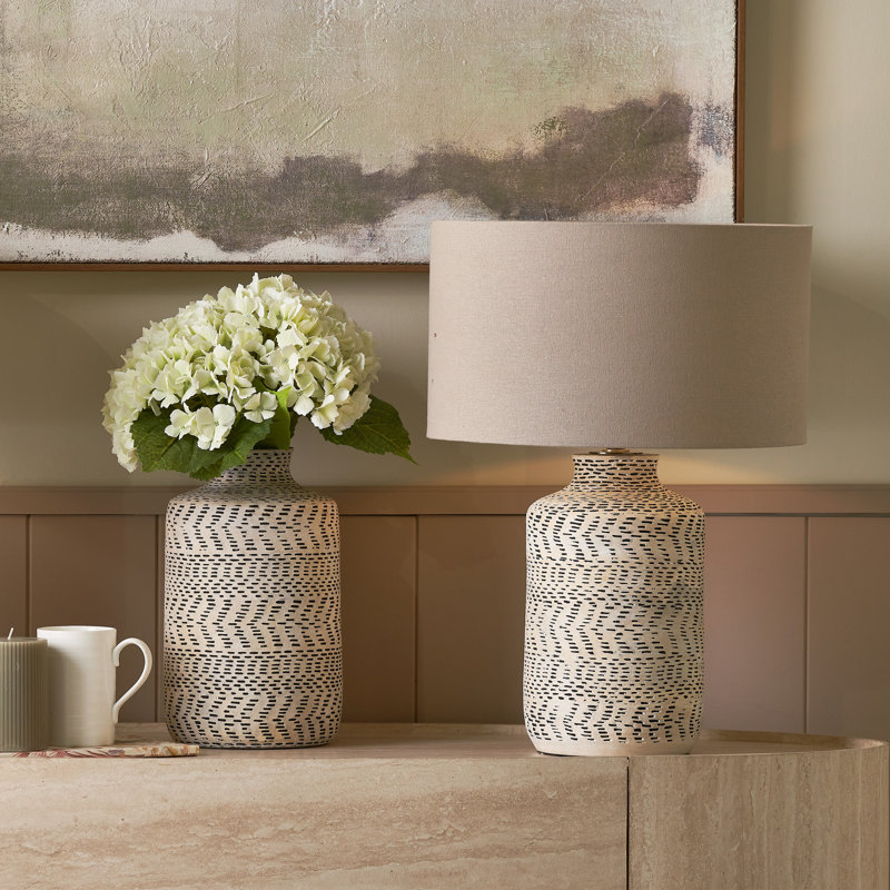 Maggie Terracotta Table Vase 1