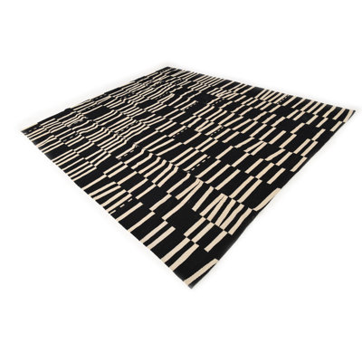 Tapis noir et blanc Ousley