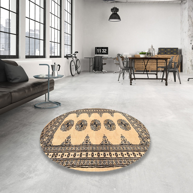 Oriental Indoor Rug, Round 3'