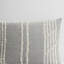 3 pièces d'édredon en coton double / grand gris. 100% avec rayures brodées colorées. Imprimé gris sur l'envers. Et 2 taies décoratives assorties. Lavable à la machine. . Aucune substance nocive grise double / grand. Motif vertical.-118742681-118742682
