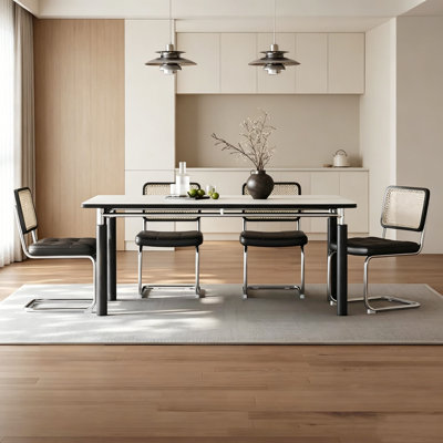 Table moderne en pierre frittée noire moderne