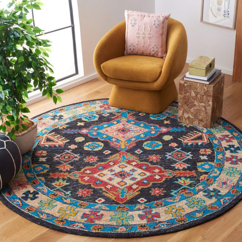 Madalene Hand Tufted Wool Southwestern Rug, Rectangle 6' x 8'
