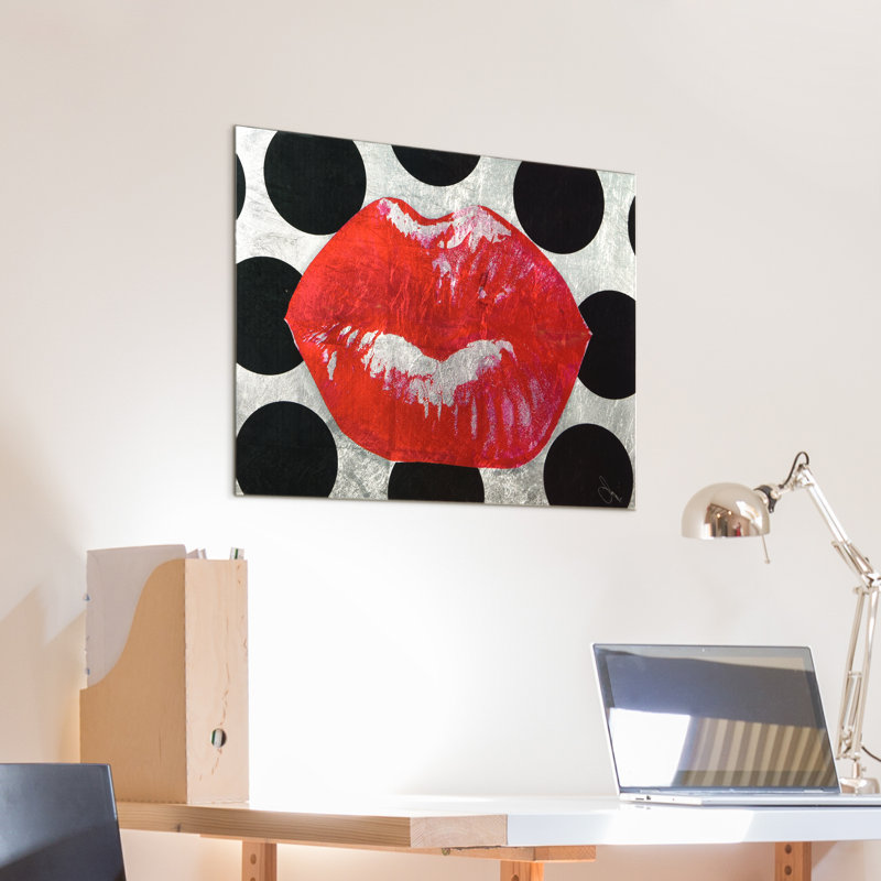 " Red Lips "