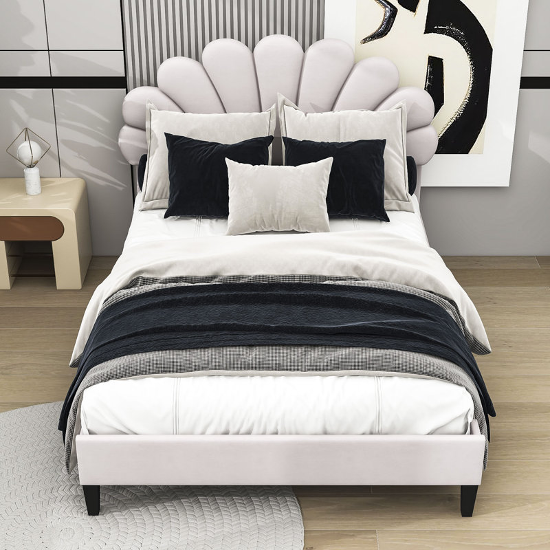 Lit plateforme tapissier en bois avec tête de lit Mireia, Double, Beige