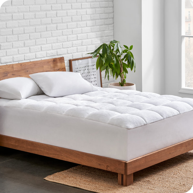 California King White Down Alternative Pillow-Top Mattress Pad