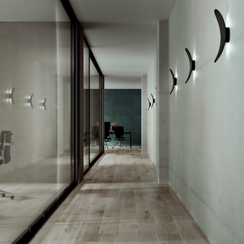 Vela, Matt Black
