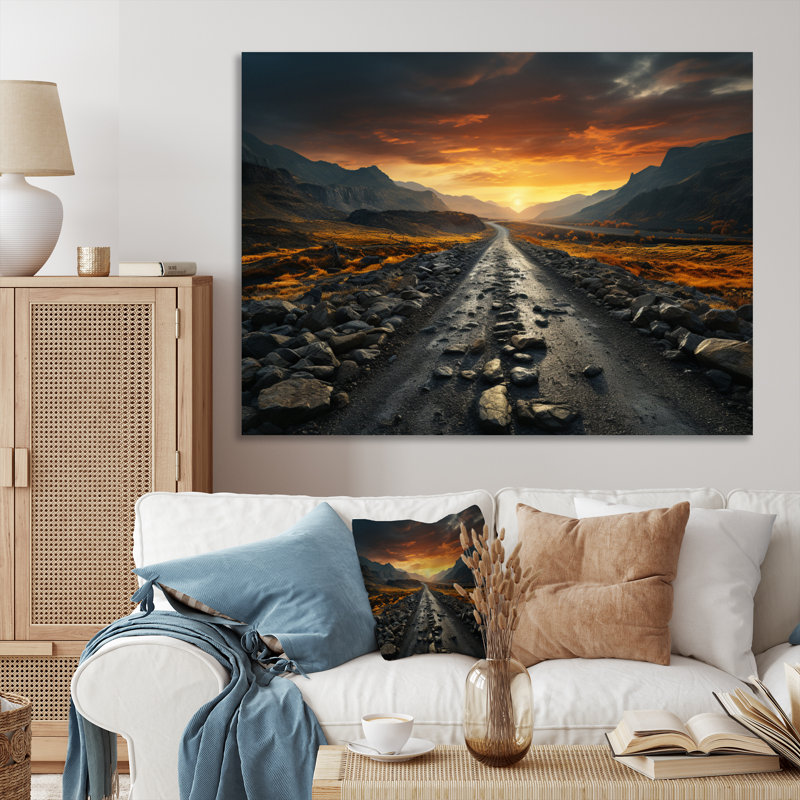 Road or et gris coucher de soleil I sur toile, H 34 po x l 44 po x P 1,5 po, Toile tendue