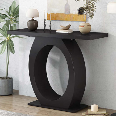 Console avec base en forme d'œuf