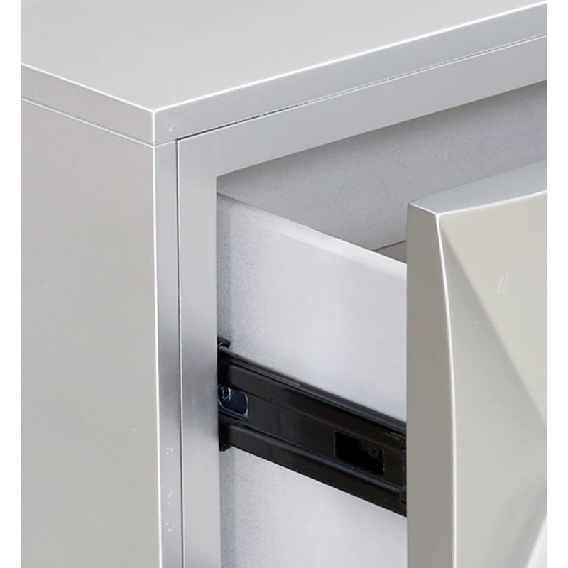 Armoire avec pieds Kd