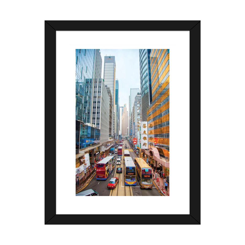 "Hong Kong I" par Ben Heine-reproduction de photo, Blanc, H 32 po x l 24 po x P 1 po, Papier encadré noir
