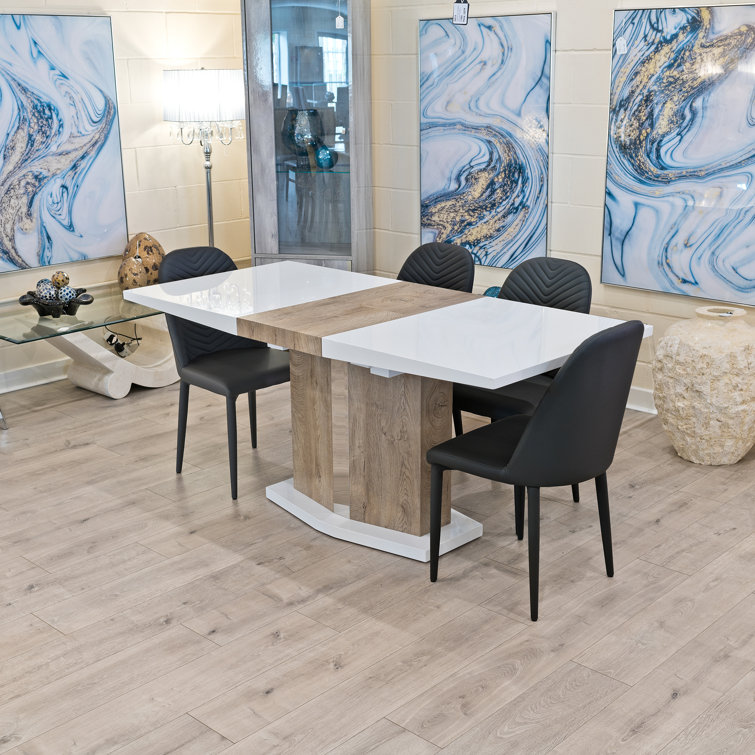 Splendora Butterfly Leaf Dining Set