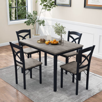 Crompond 4 - Person Four Leg Dining Set