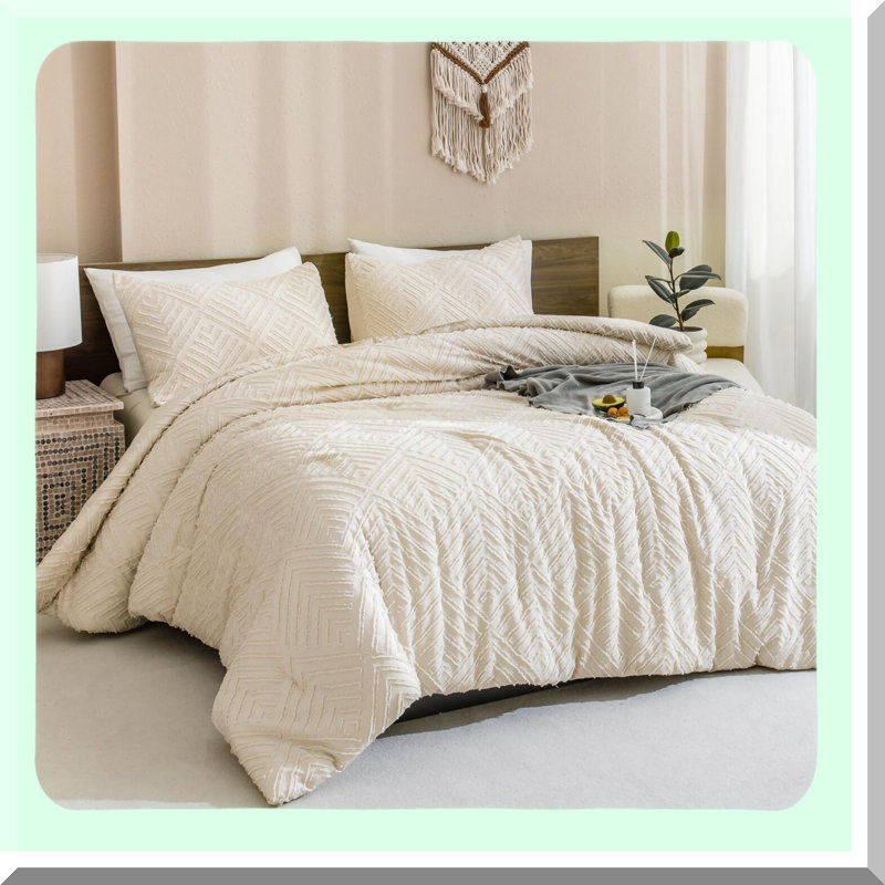 Boho Chic California Dream Comforter Set - Cream Tufted Bedding Collection - Oversized Lightweight Down Alternative Bed Set with Pillowcases