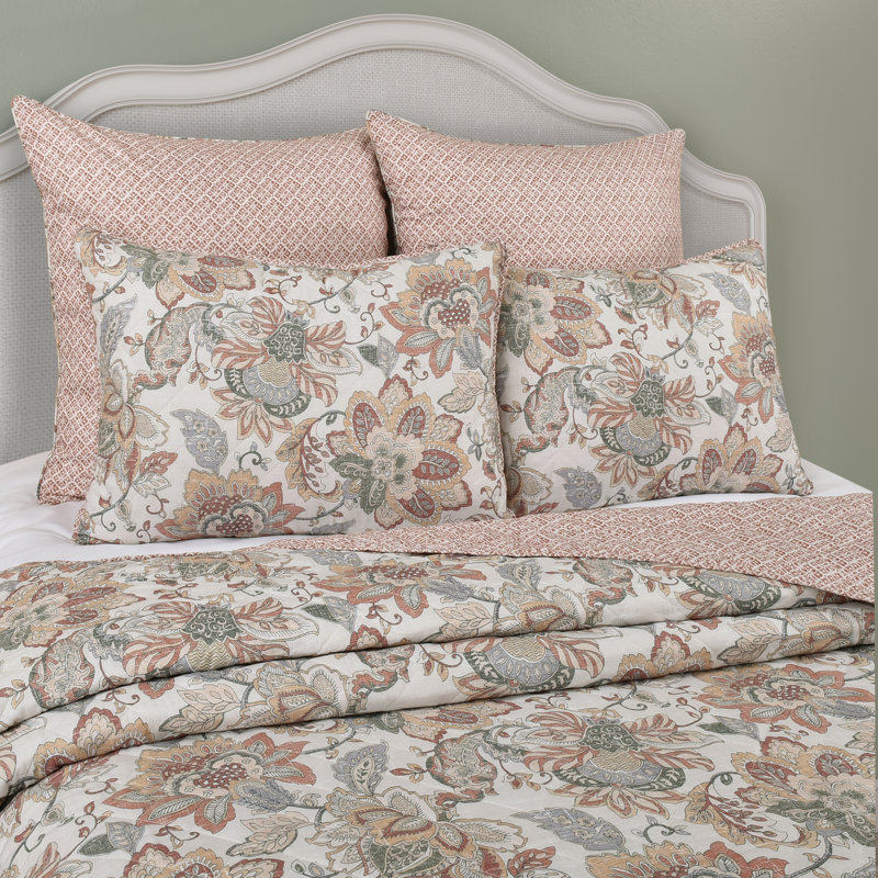 Janessa Quilt Set, King Quilt + 2 King Shams